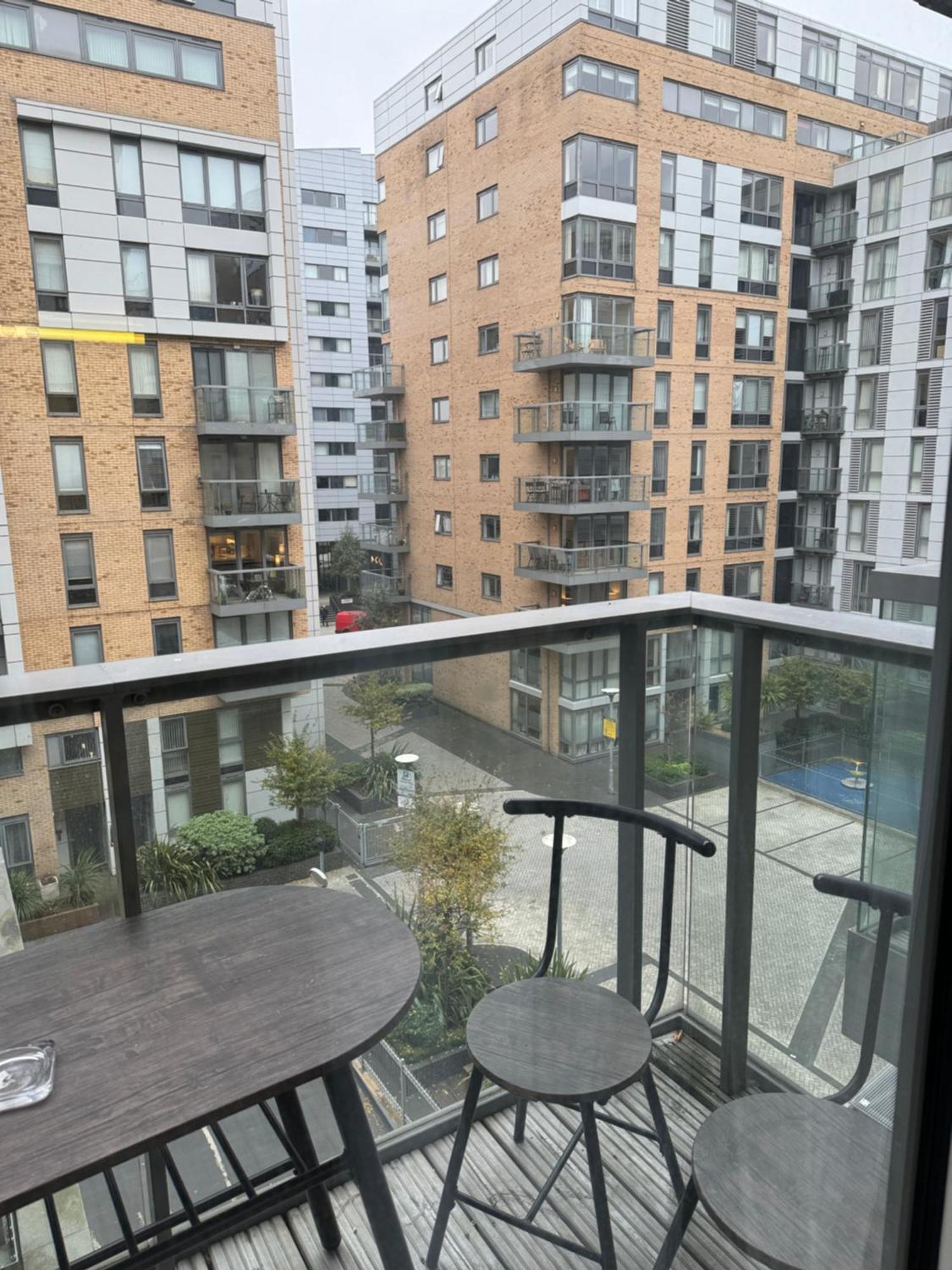 Апартаменты Modern 1 Bedroom Лондон